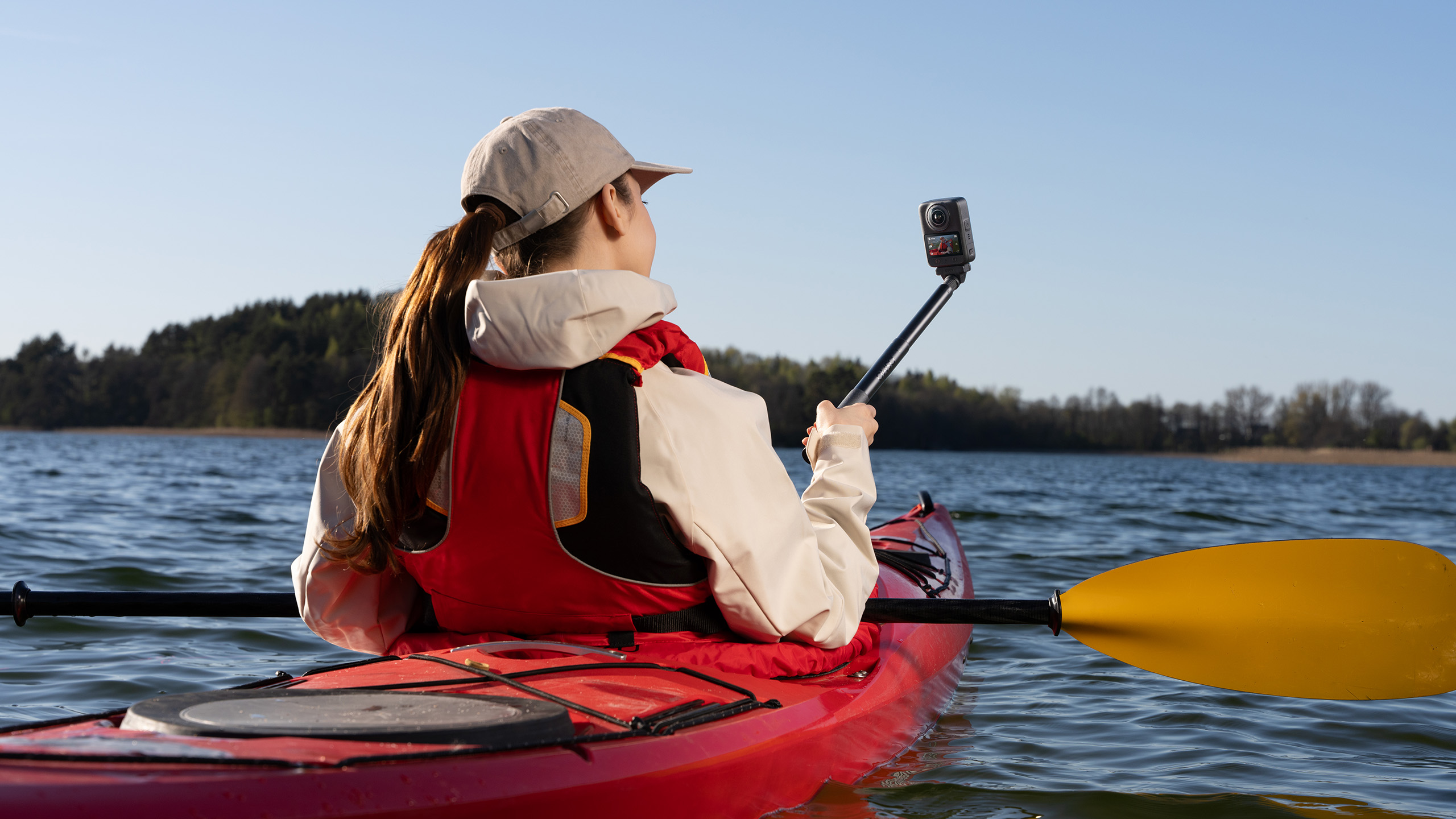 IFA 2026: DJI Osmo 360 II har kvadratisk sensor 1 DJI Osmo 360 II Kayaking_Lifestyle_2