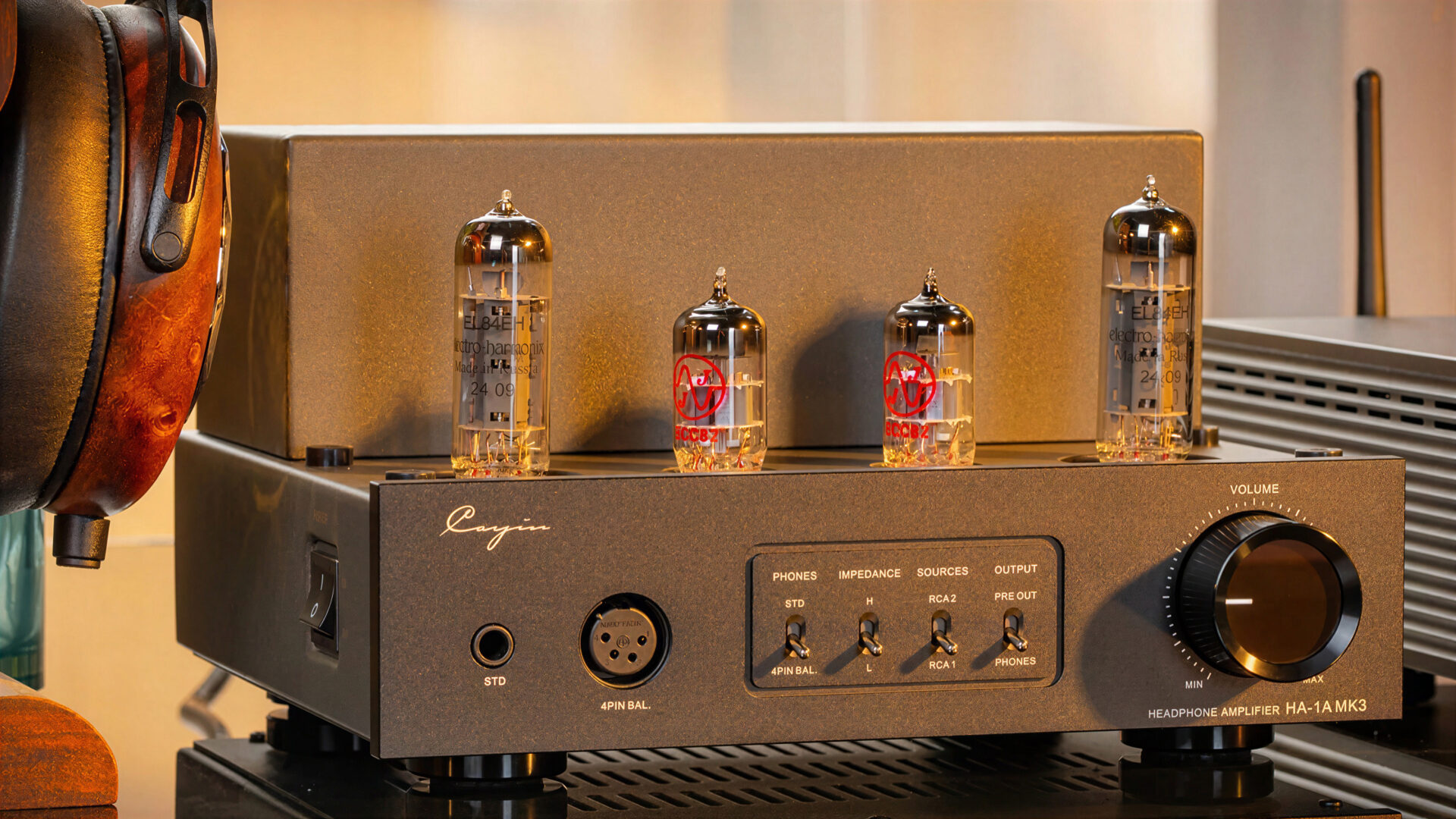 Cayin HA-1A MK3 driver dine hodetelefoner med rør