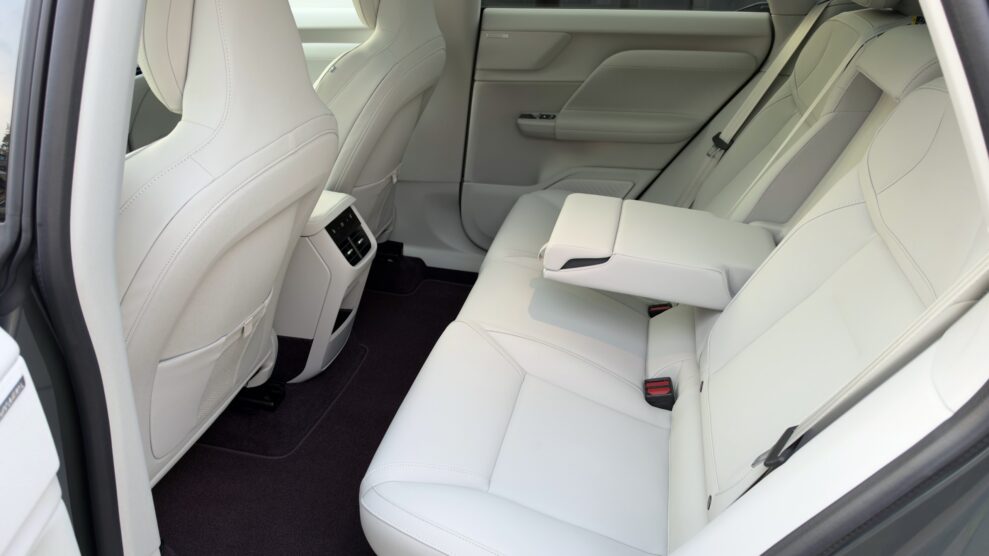 Bowers & Wilkins Hi-Fi-lydsystem for Volvo EX60 9