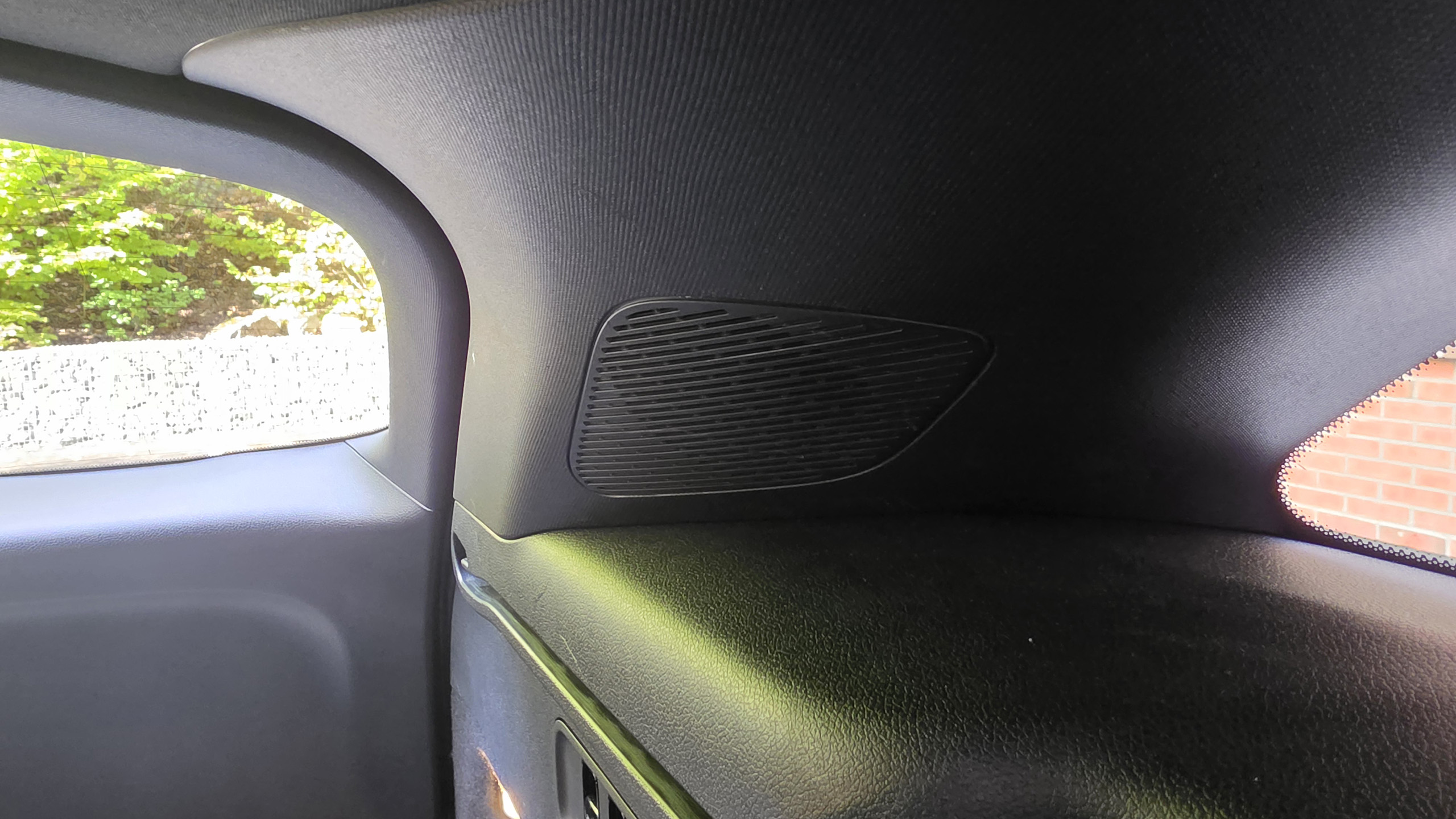 Mercedes-Benz GLC 400 Burmester 4D leftrearspeaker